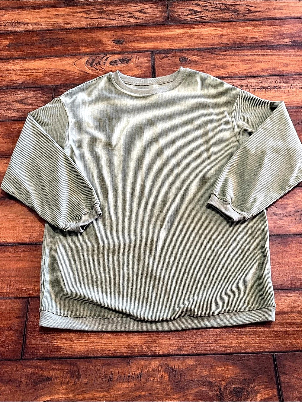 Green Long Sleeve Top